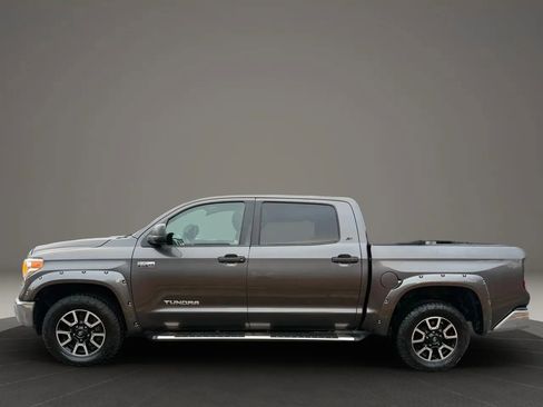 Used 2015 Toyota Tundra SR5 image 8