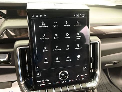 Used 2025 GMC Yukon Elevation w/ LPO, Floor Liner Package AWD/4WD image 34