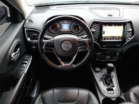 Used 2019 Jeep Cherokee Limited w/ Luxury Group image 13