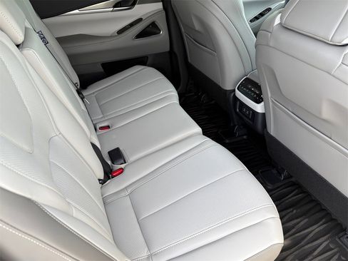 New 2026 INFINITI QX60 Luxe w/ Cargo Package image 13