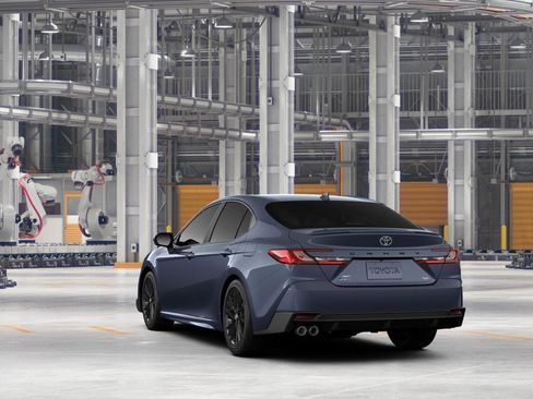 New 2026 Toyota Camry SE image 9