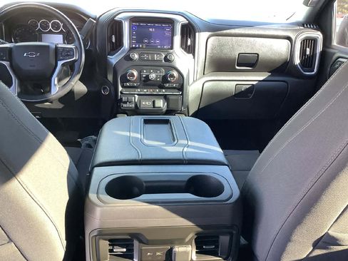 Used 2021 Chevrolet Silverado 1500 RST image 18