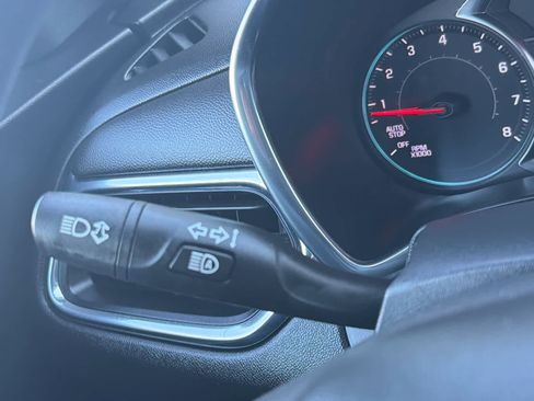 Used 2023 Chevrolet Equinox LT image 24