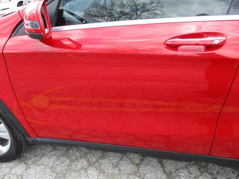 Used 2018 Mercedes-Benz GLA 250 4MATIC image 14