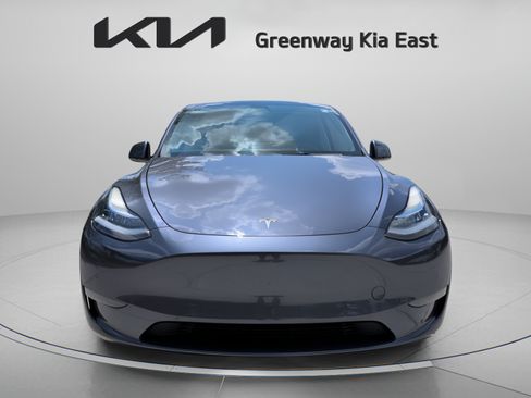 Used 2021 Tesla Model Y Long Range AWD/4WD image 11