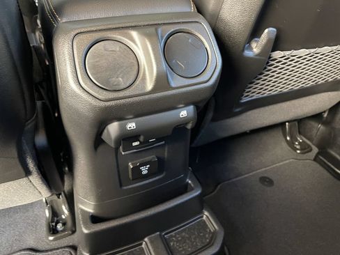 New 2026 Jeep Wrangler Unlimited Sahara AWD/4WD image 19