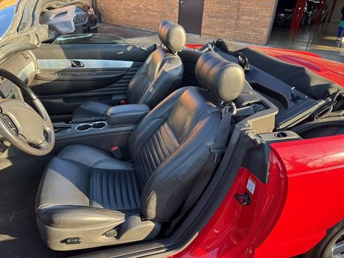 Used 2002 Ford Thunderbird image 8