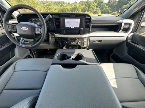 New 2026 Ford F250 XL w/ FX4 Off-Road Package AWD/4WD image 21