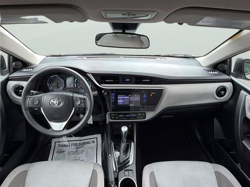 Used 2017 Toyota Corolla LE w/ Carpet Mat Package (TMS) FWD image 17