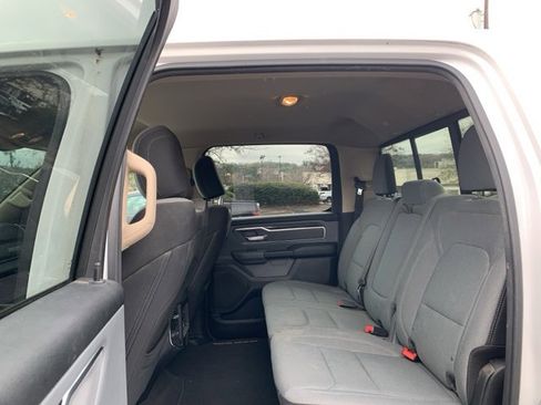 Used 2019 RAM 1500 Big Horn image 12