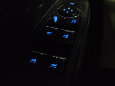 Used 2020 Ford Escape SE FWD image 27
