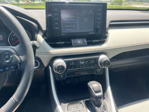 Used 2021 Toyota RAV4 XLE Premium FWD image 18