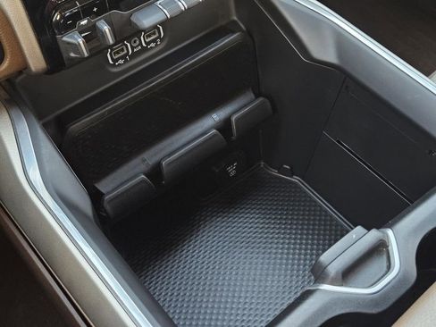 Used 2020 RAM 1500 Laramie image 33