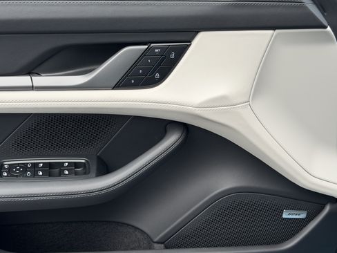 New 2026 Porsche Taycan RWD image 18