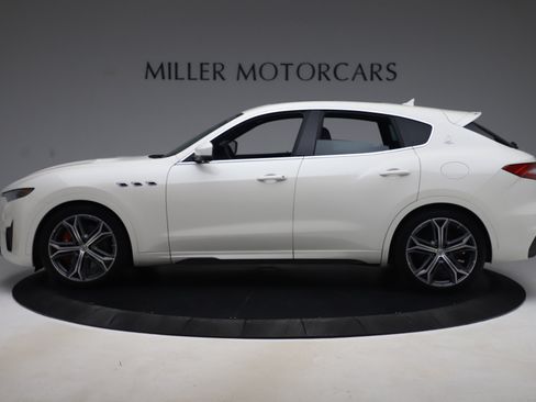 Used 2019 Maserati Levante Trofeo AWD/4WD image 2