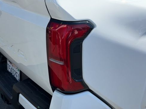 Used 2025 Toyota Tacoma SR5 AWD/4WD image 7