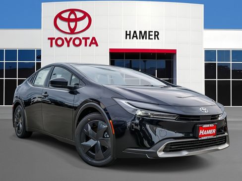 New 2026 Toyota Prius SE image 1