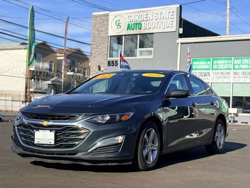 Used 2020 Chevrolet Malibu LS image 1