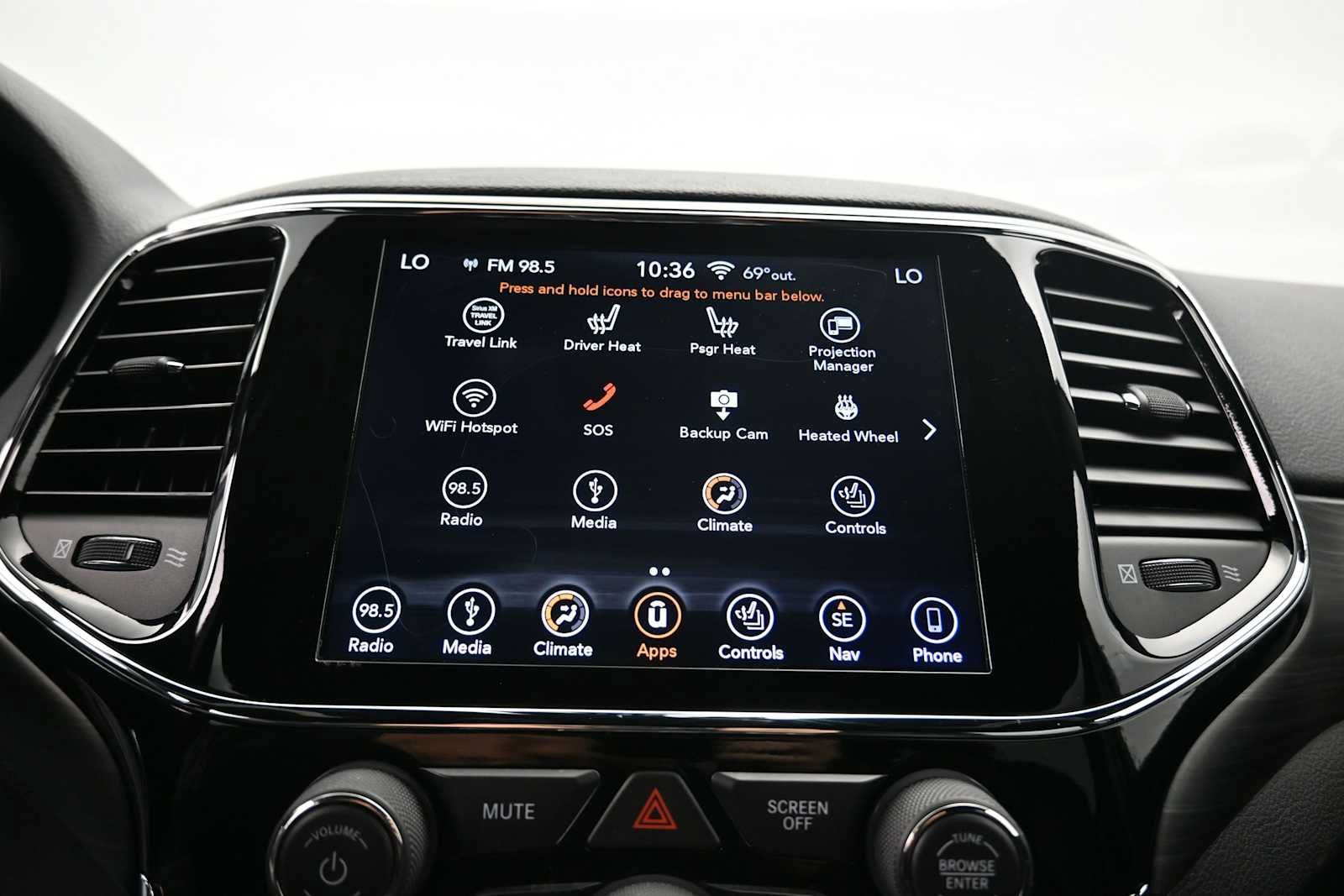 Used 2019 Jeep Grand Cherokee Altitude AWD/4WD image 12
