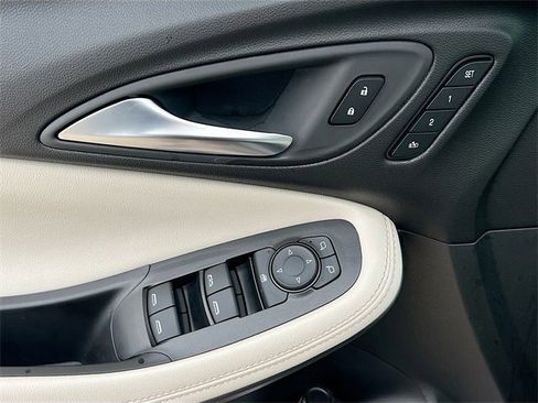 New 2026 Buick Encore GX Avenir w/ Avenir Technology Package image 13