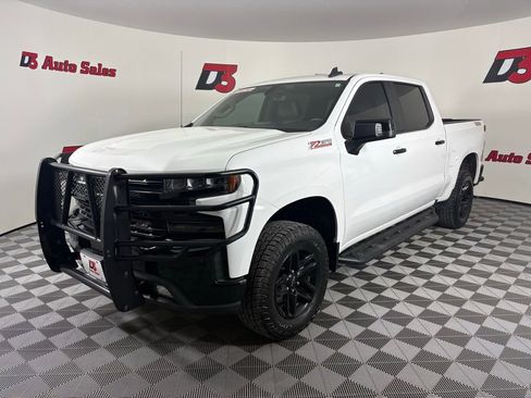 Used 2019 Chevrolet Silverado 1500 LT Trail Boss image 2