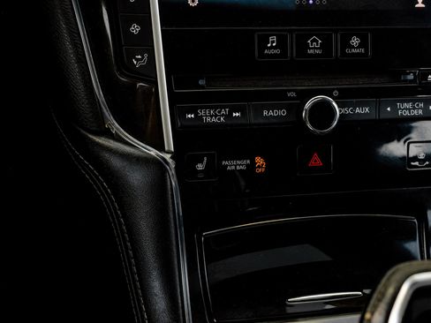 Used 2019 INFINITI Q50 Luxe w/ Essential Package (3.0T Luxe) image 28