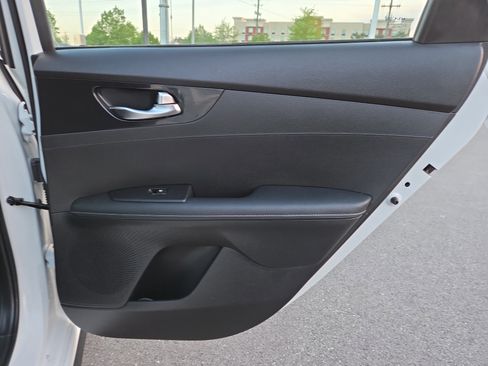 Used 2024 Kia Forte GT-Line image 28