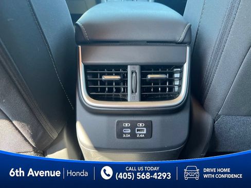 Used 2025 Subaru Outback Premium AWD/4WD image 25