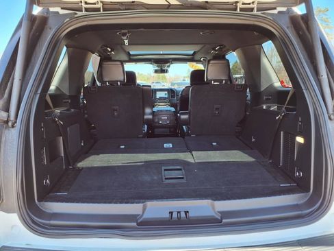 Used 2021 Ford Expedition Limited image 10