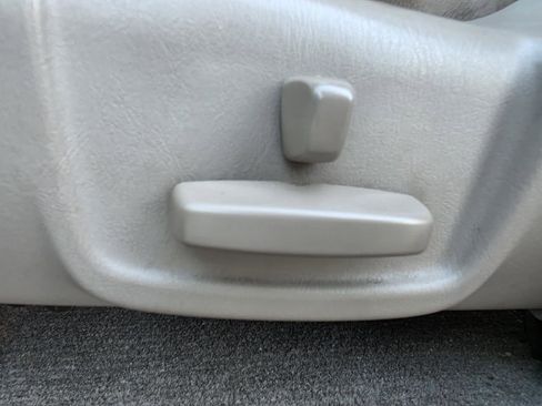 Used 2000 Toyota 4Runner Limited image 12