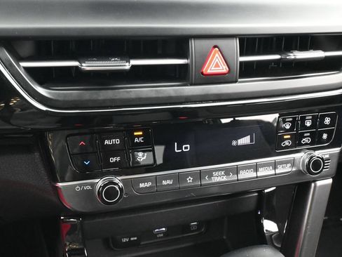 Used 2024 Kia Seltos S FWD image 22