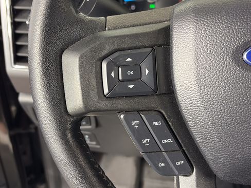 Used 2020 Ford F150 XLT w/ Equipment Group 302A Luxury AWD/4WD image 30