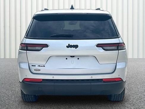 Used 2022 Jeep Grand Cherokee L Laredo AWD/4WD image 4