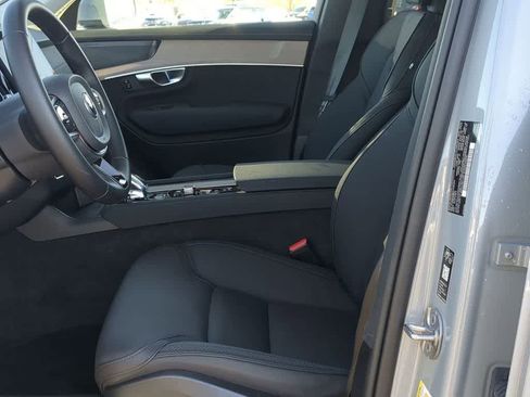 Certified 2026 Volvo XC90 B6 Plus w/ Protection Package Premier image 15