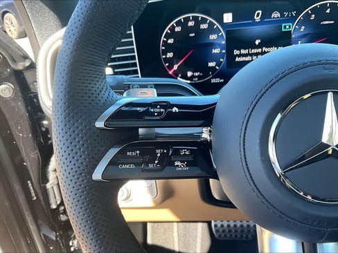 Used 2026 Mercedes-Benz GLS 450 4MATIC image 26