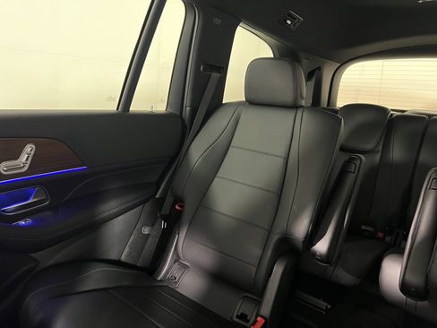 Certified 2025 Mercedes-Benz GLS 450 4MATIC image 13