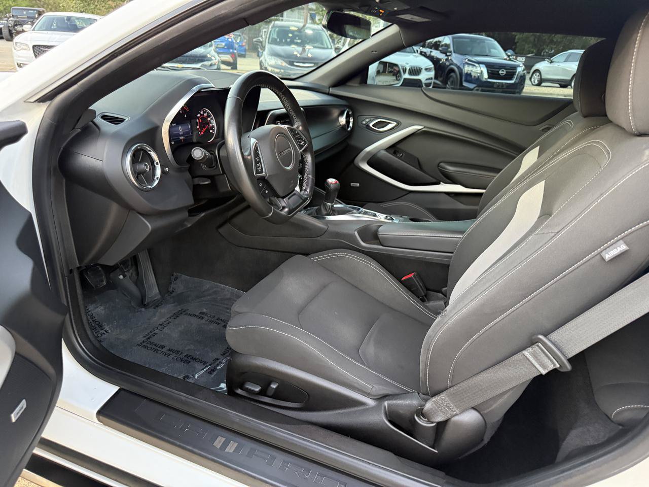 Used 2021 Chevrolet Camaro LT RWD image 6