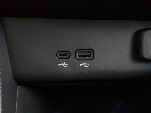 Used 2025 Buick Encore GX Preferred image 26