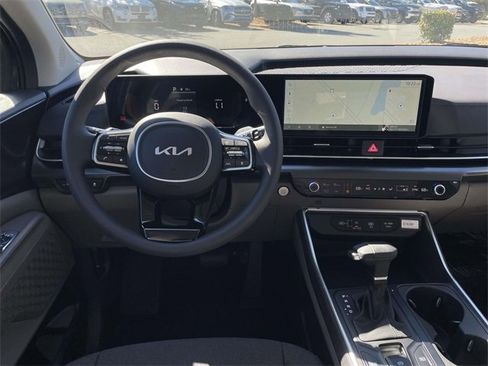 New 2026 Kia Carnival LX image 22