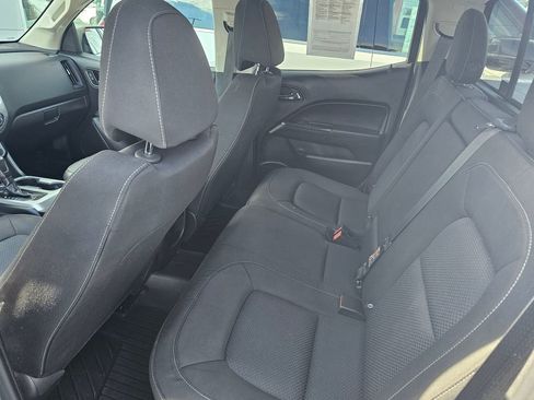 Used 2018 Chevrolet Colorado LT w/ LT Convenience Package image 11