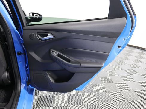 Used 2017 Ford Focus RS AWD/4WD image 21
