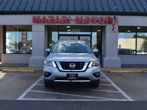 Used 2018 Nissan Pathfinder SV AWD/4WD image 5