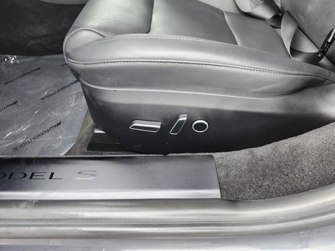 Used 2022 Tesla Model S AWD/4WD image 24