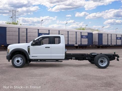 New 2026 Ford F450 2WD SuperCab Super Duty image 3