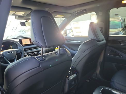 New 2026 INFINITI QX60 Sport w/ Dark Cargo Package image 10