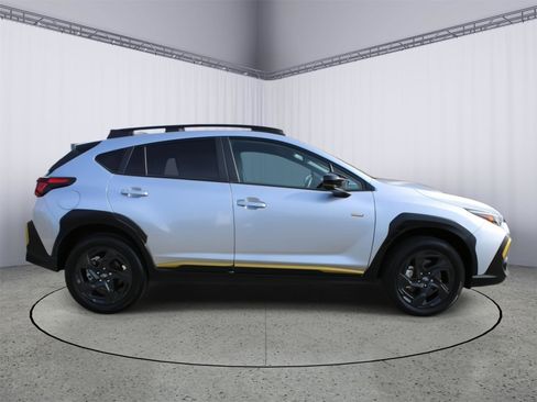 Used 2024 Subaru Crosstrek 2.5i Sport w/ Crosstrek Mirror Package image 8