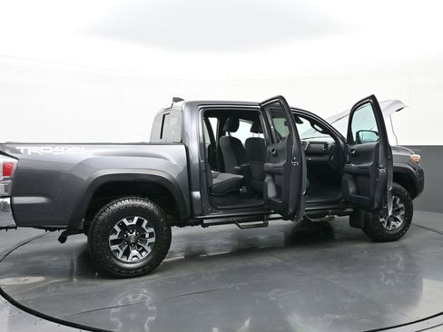 Used 2021 Toyota Tacoma TRD Off-Road image 42
