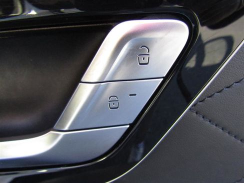 Used 2022 Mercedes-Benz S 580 4MATIC Sedan image 40