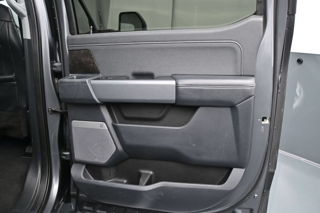Used 2023 Ford F450 Lariat w/ Lariat Ultimate Package AWD/4WD image 14