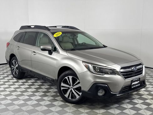 Used 2018 Subaru Outback 2.5i Limited image 2